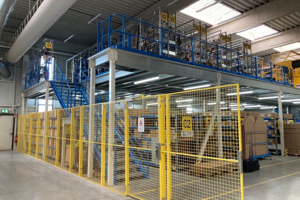 Standard Lagerbühne